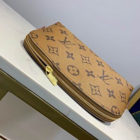 Louis Vuitton Beauty Bag ID:20230215-53